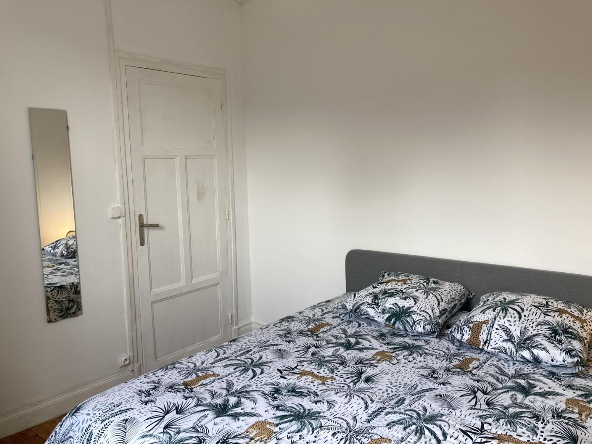Location Appartement Des Pyrenees Borderes-sur-l'Echez Szoba fotó